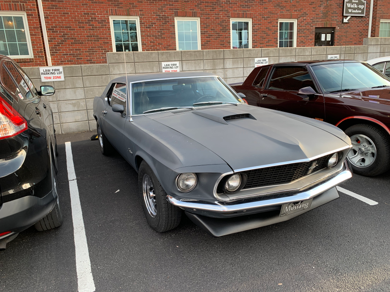 Illustration for article titled A few interesting cars from tonight’s kickoff cruise-in.
